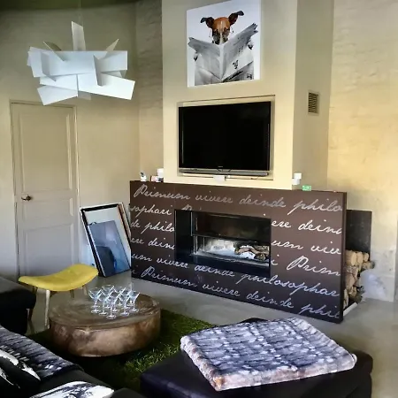 Maison charentaise avec piscine 10 couchage Villa