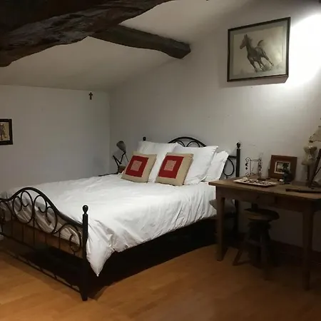 Villa Maison charentaise avec piscine 10 couchage *